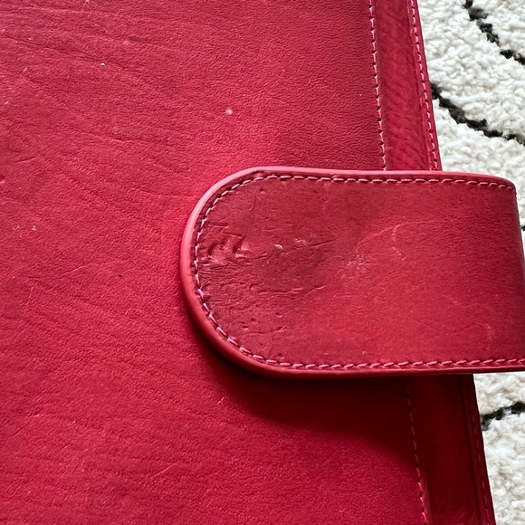 GILLIO A5 Pink w/ 25mm Gold Rings - Picture 5 of 11